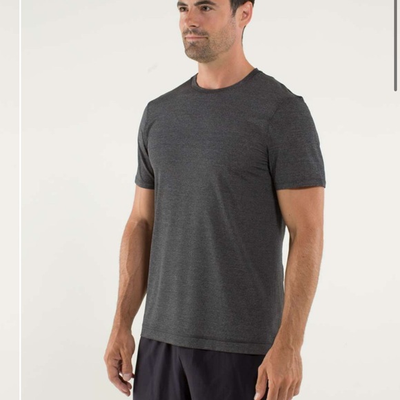 Lululemon men Precision Tee Heathered Black PTP 25.5 - Picture 2 of 8
